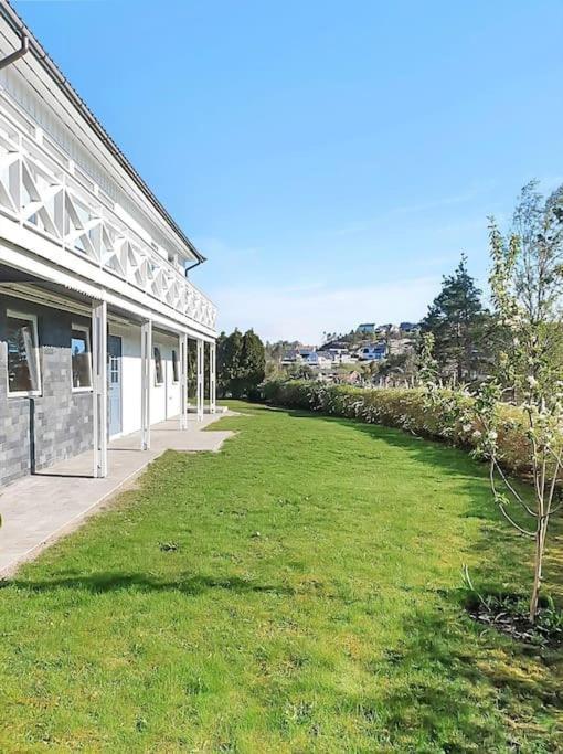 Romslig Og Fin Leilighet 17 Min Til Kristiansand Centrum Nodeland Exteriör bild