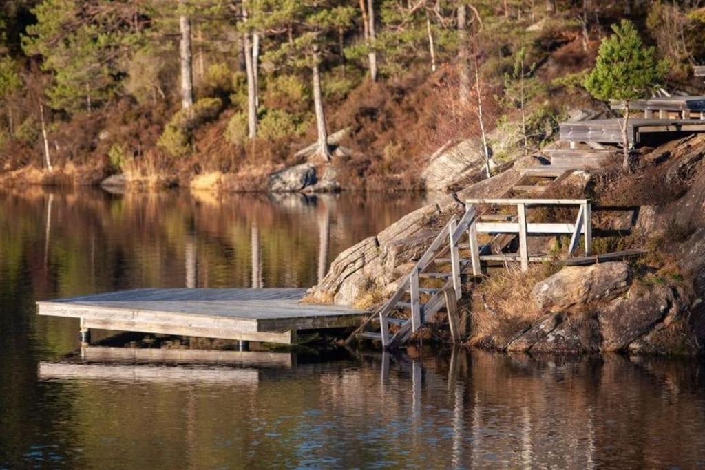 Romslig Og Fin Leilighet 17 Min Til Kristiansand Centrum Nodeland Exteriör bild